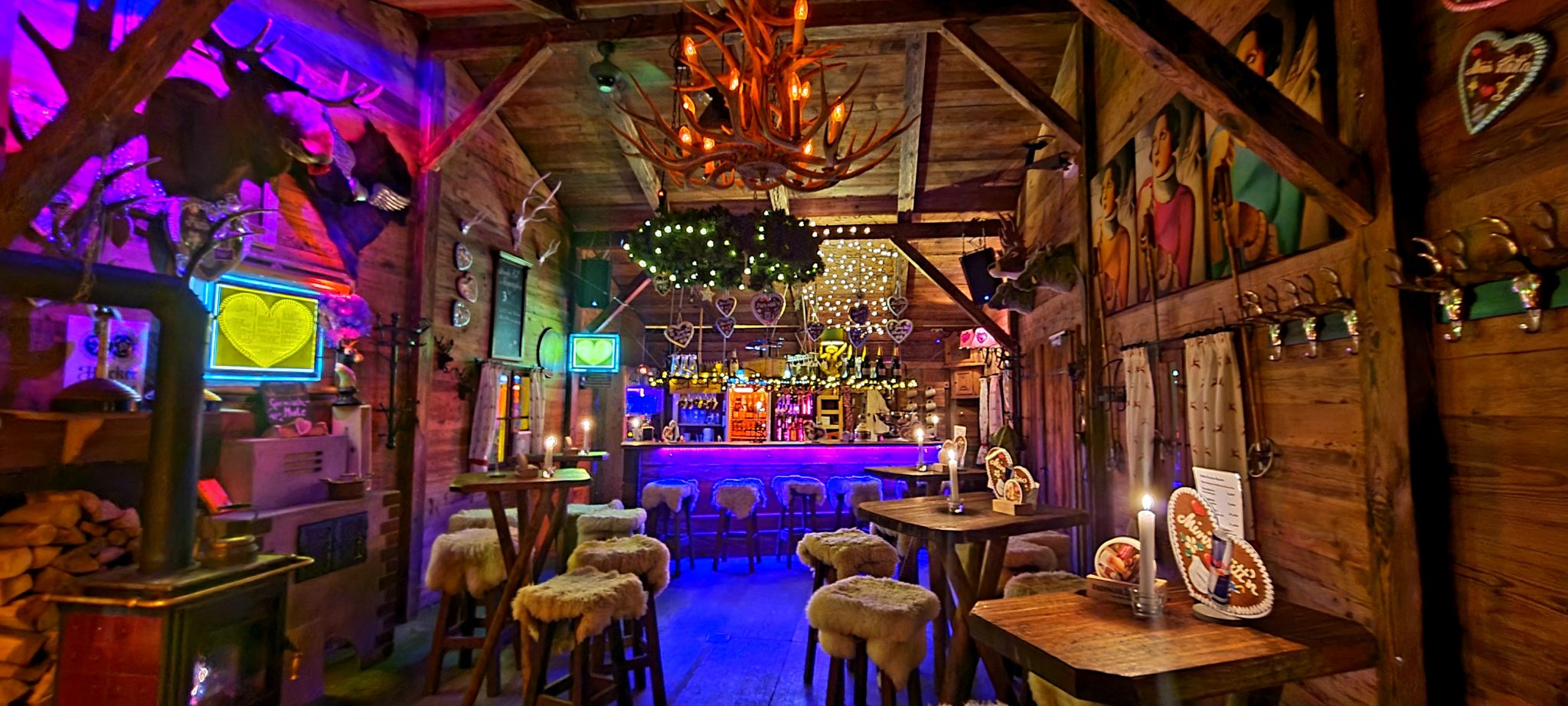 Peaches GarmischPartenkirchen. 5 Areas in 1 Location. VIP Style im